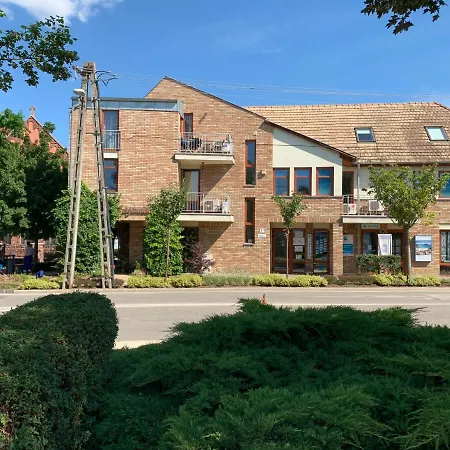 Robinson Szigete Apartment